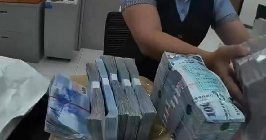 起糾紛就丟錢！台南「名人」賣場丟416萬　又報遺失警要查了