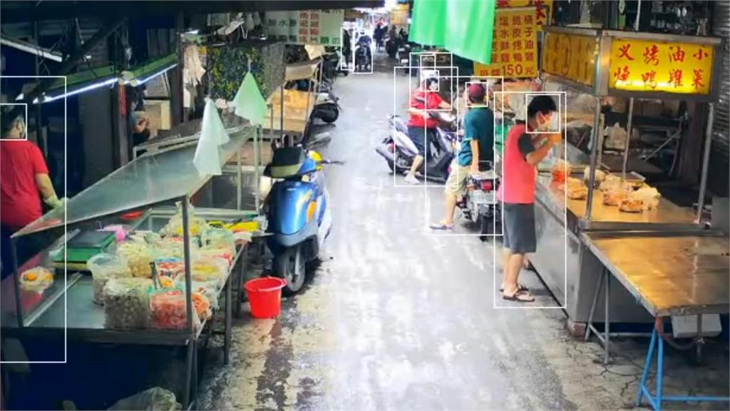 快新聞／台南推在家看傳統市場人潮　超過人流「大聲公廣播」自動示警