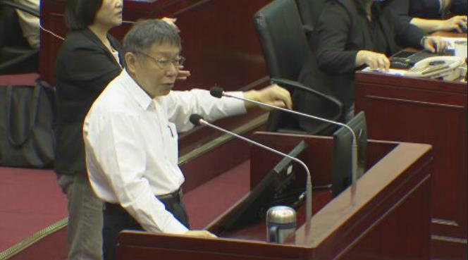 快新聞／自己懂醫學「陳吉仲懂政治」 柯文哲嗆：以後恐有農場養萊豬專門出口台灣