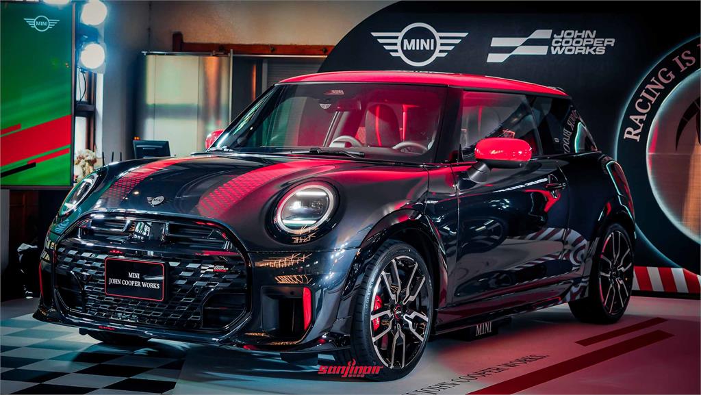 2025 MINI John Cooper Works & Cabrio敞篷車發表！210萬起　熱血與熱情任君挑選