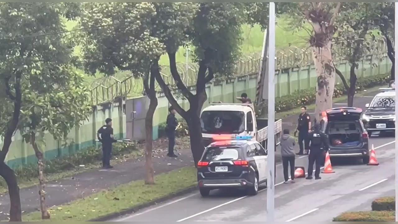 快新聞/移工大鬧花蓮!持刀搶超商後逃竄 跳貨車、闖民宅躲追緝