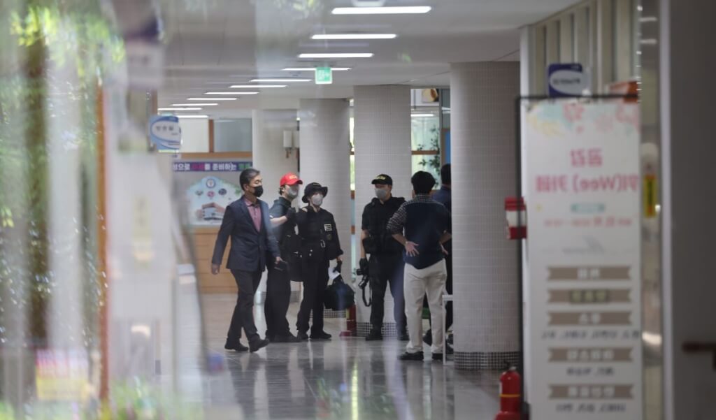 韓國高中特教生校內持刀傷人 師生6傷無生命危險