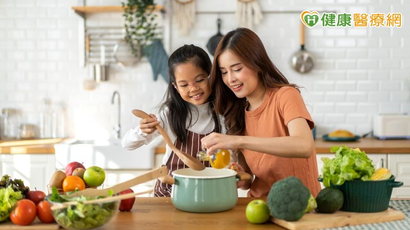 孩子不缺吃穿也可能「貧困」?真正缺少的恐是這種成長體驗