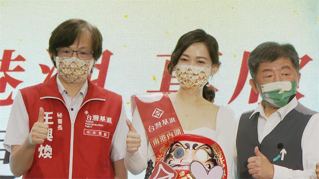 競總開幕會「代班」樂團主唱　吳欣岱：高嘉瑜比較厲害