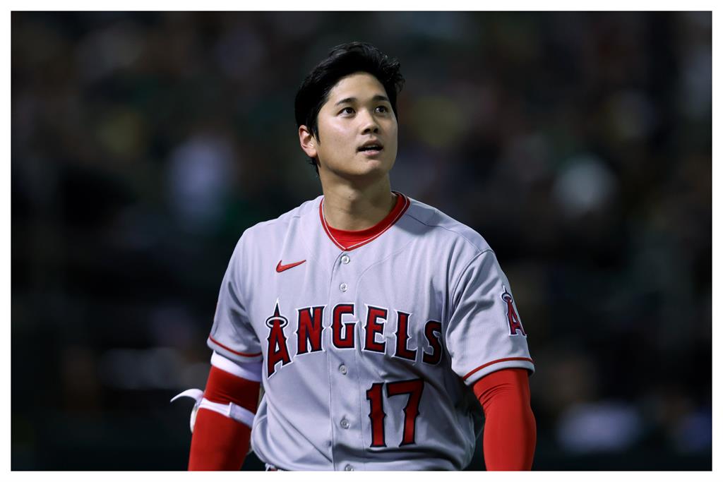 MLB／天使隊偽「神鱒」秀防守美技　大谷翔平嚇到高舉雙手