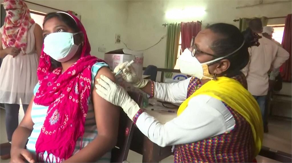 印度搶救疫情 開放所有成年人免費打疫苗