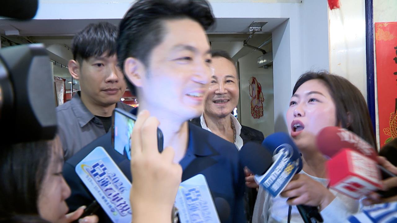沒聽到？記者提問營養午餐　蔣萬安笑而未答遭轟「嘻皮笑臉」