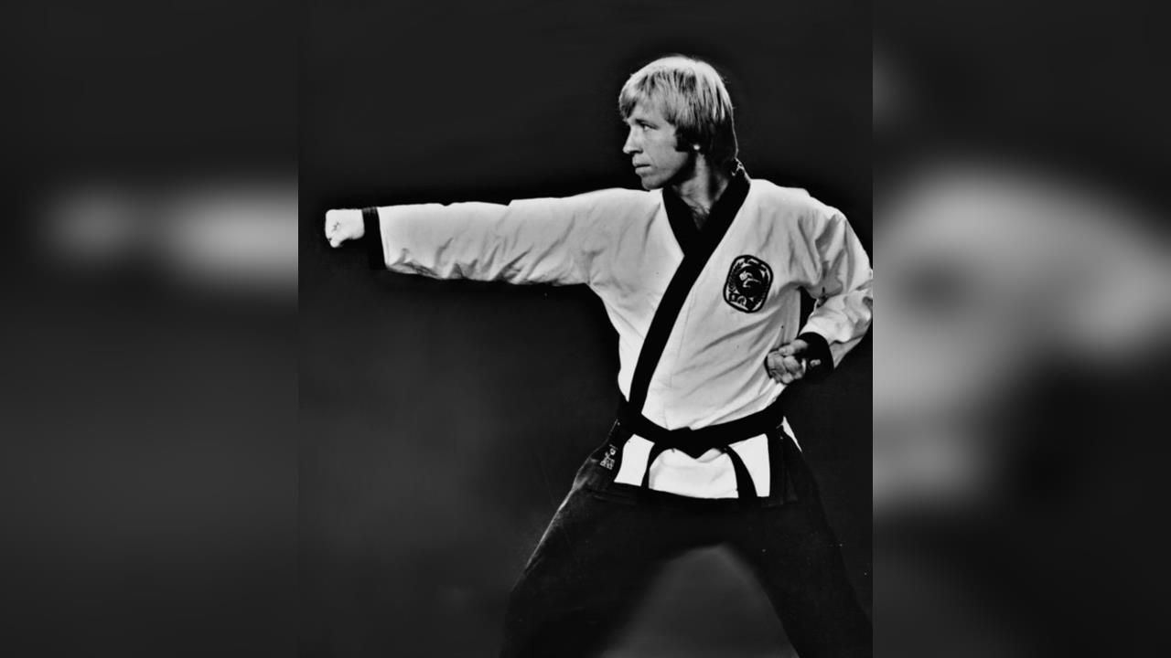 最新／享壽86歲！美國武打巨星「羅禮士」驚傳逝世　曾李小龍共演《猛龍過江》