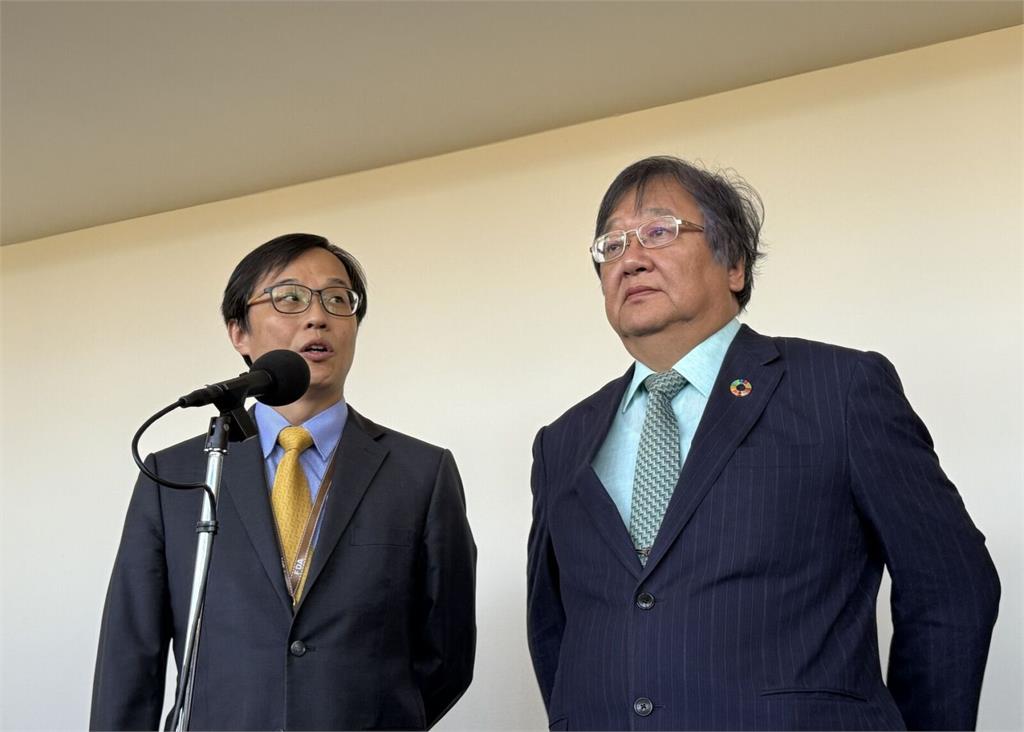 員工「偷拍公文」嘲諷王鴻薇   食藥署長道歉了！記過處分調離現職