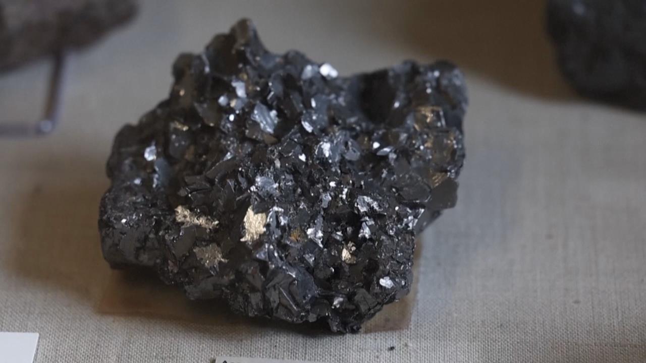 中國擴大稀土出口管制衝擊全球 川普喊加徵100%關稅!但有緩衝?