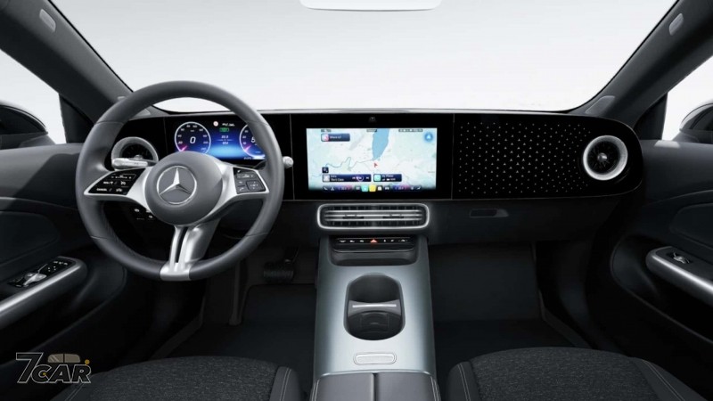 塑膠感滿滿　入門版 Mercedes-Benz CLA 取消副駕螢幕