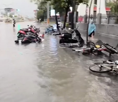 快新聞／台南永康時雨量破百　居民嘆：「崑山水上樂園」又來了