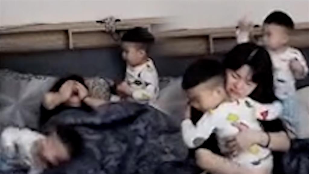 小小暖男！媽遭玩具砸眼3歲兒衝來關心　「呼呼+親親」安慰感動她