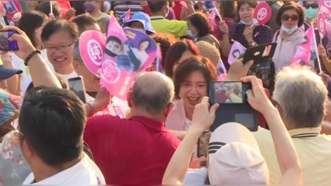 張惇涵赴台中輔選何欣純　酸盧秀燕「捷運1公分都沒蓋」
