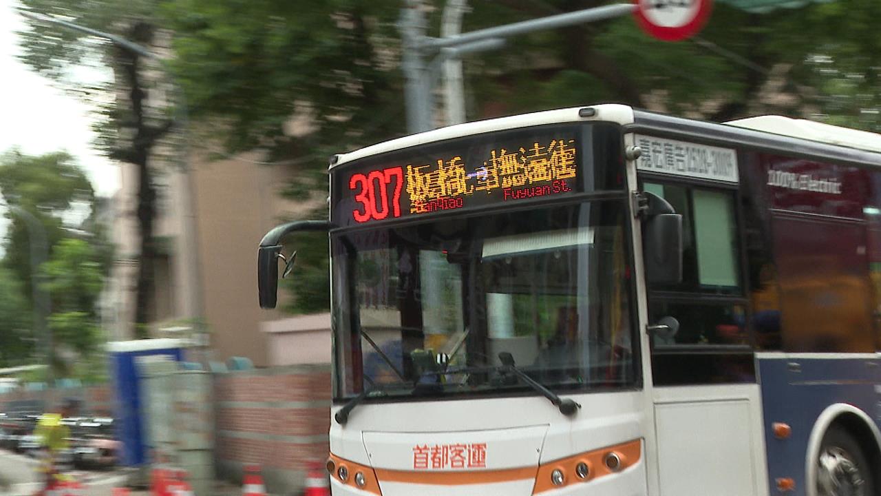 李四川稱307公車上國道 議員酸:還想選新北市長?
