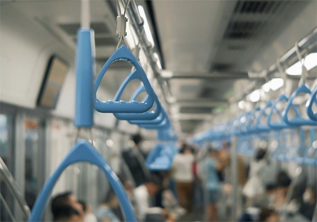 夏天「地獄車廂」再現！   狐臭、油耗味、腐敗味…小心代謝問題