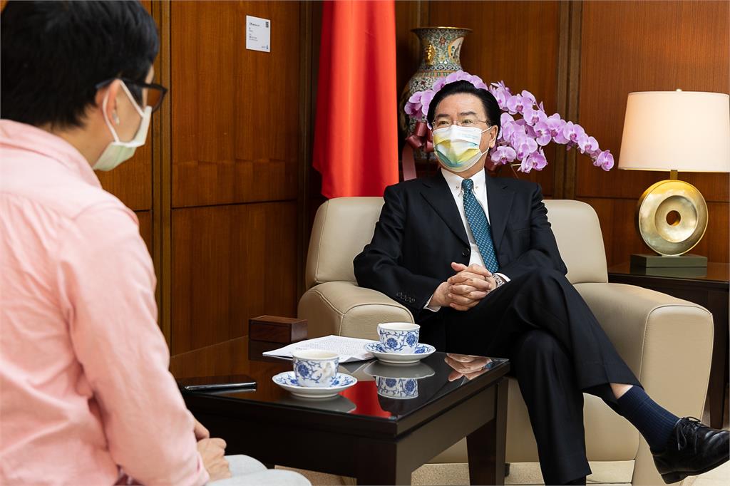 吳釗燮接受義媒專訪：台灣是民主陣營最重要防線
