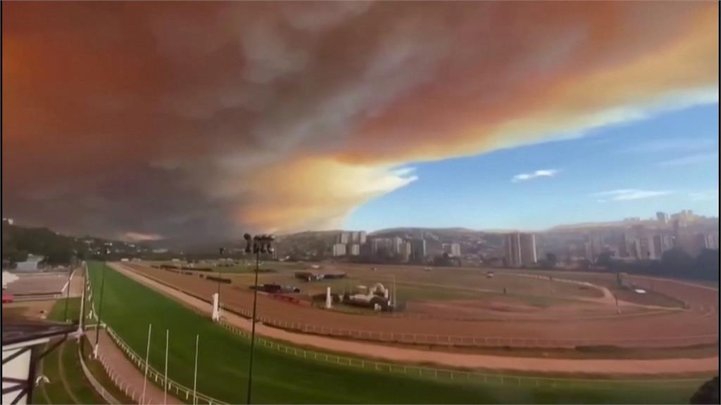 智利中部爆發森林大火　上千棟房屋毀損、至少10死