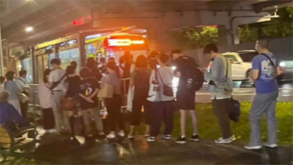 台塑近5千人進駐內湖　當地居民怨擠不上公車
