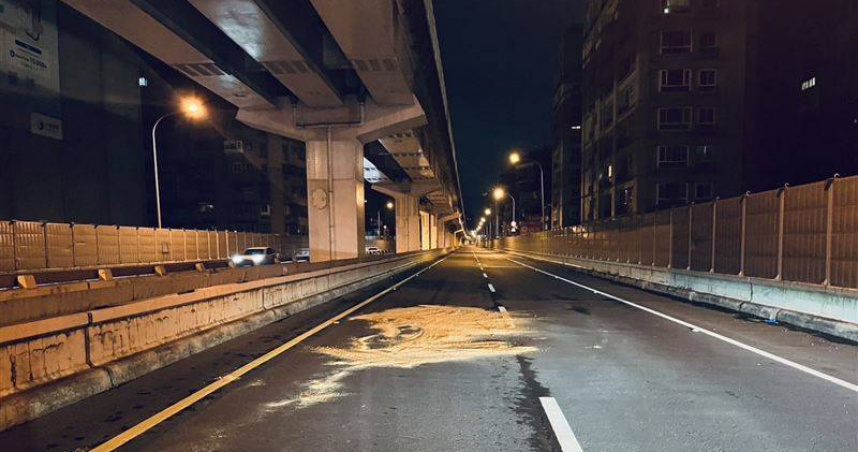 替代役男與計程車司機口角遭趕下車　躺台64路面被4車輾斃