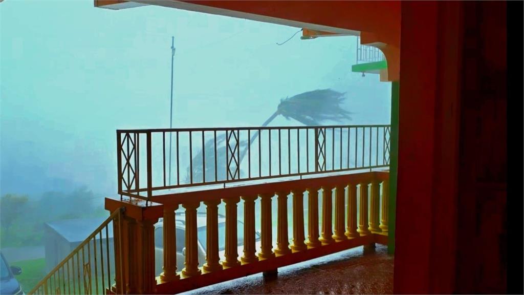 「傳奇追風人」失聯48小時！追梅麗莎受困牙買加　驚險脫困報平安