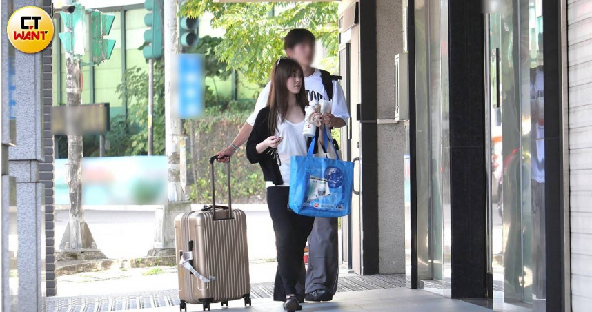 換換愛1/情斷大老之子郭方儒 邱偲琹搬家「熱戀韓國歐爸」