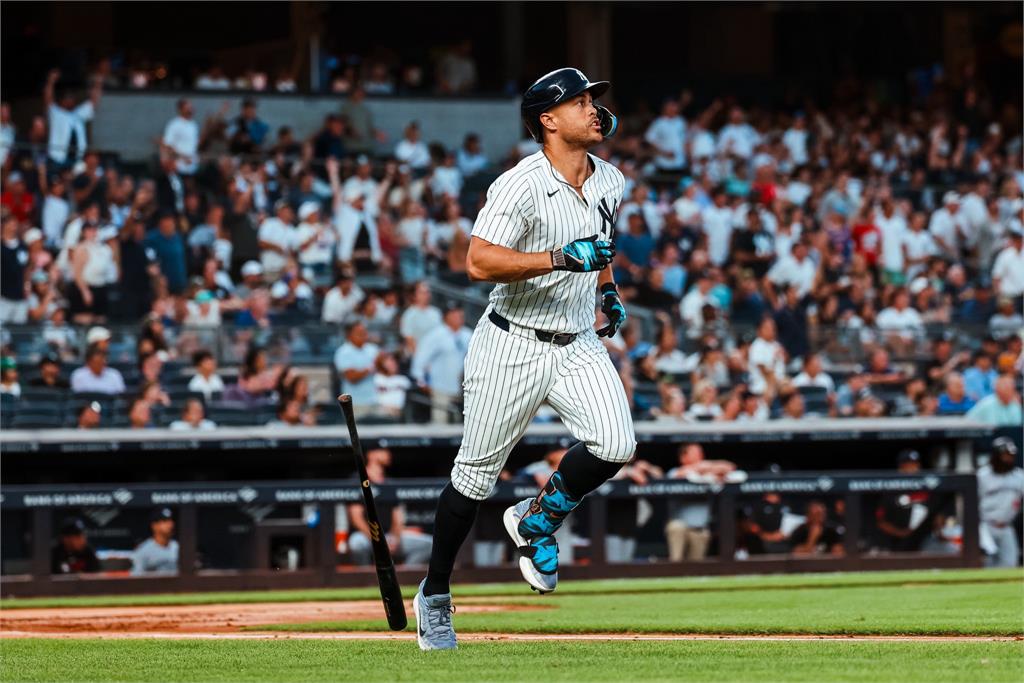 MLB(影)／法官訓話隊友聽話！布朗克斯轟炸機團隊4轟攻陷雙城奪勝