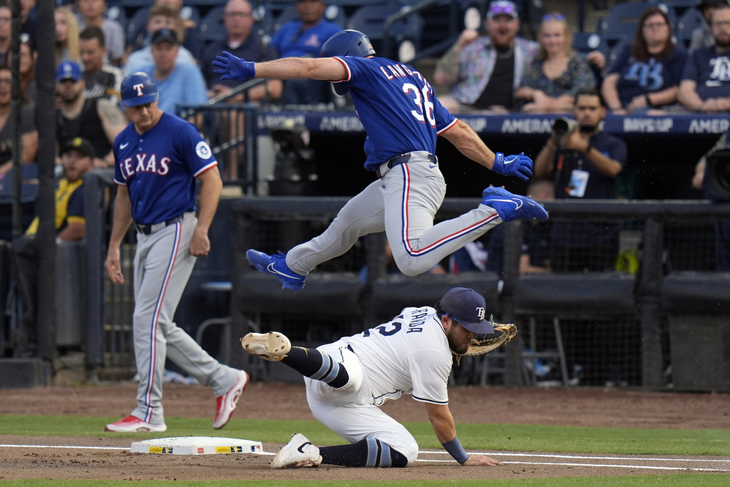 MLB(影)／這樣也能安全上壘!　遊騎兵Langford瑪利歐跳避免被觸殺
