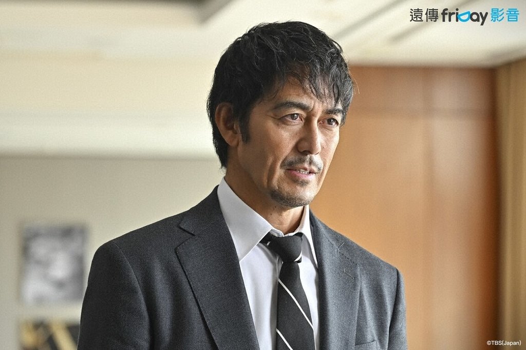 阿部寬「新聞主播」揭黑幕　深陷演技苦戰