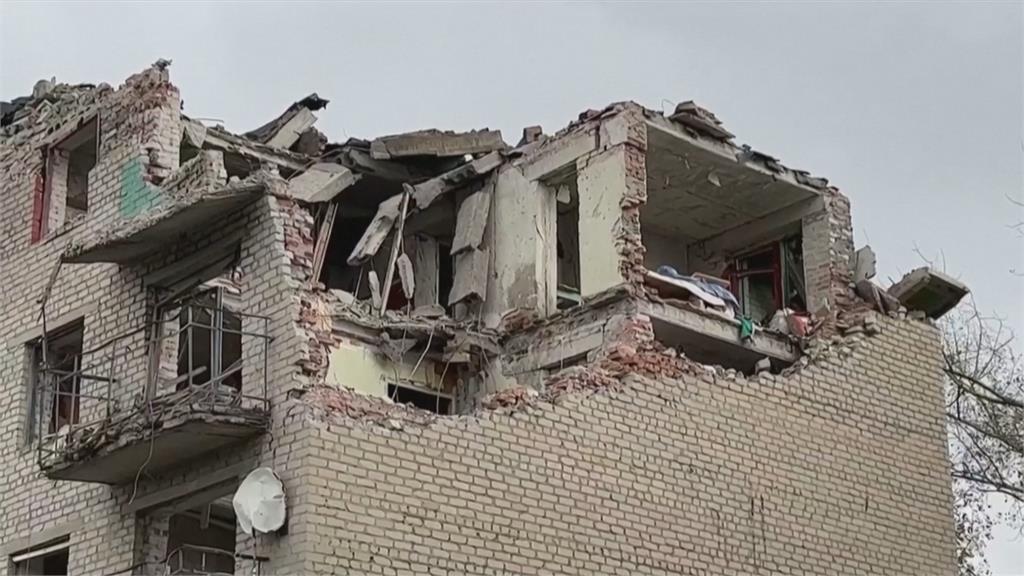 俄軍狂轟頓內次克地區　5層樓公寓遭火箭砲炸爛