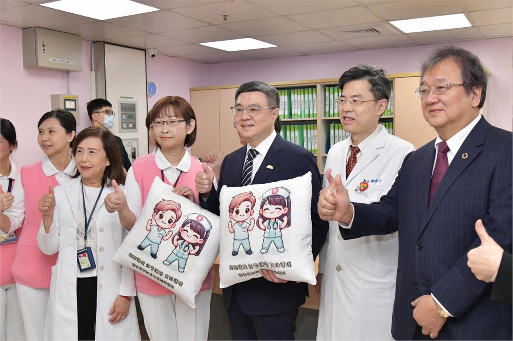 快新聞／卓揆「3原則」補足健保點值至0.9元　邱泰源：健保增加712億元預算