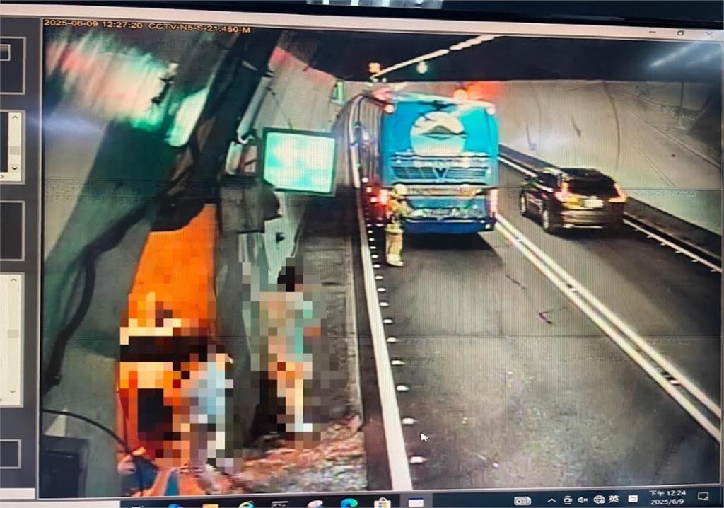小貨車駕駛雪隧開到睡著 連撞2車1人傷回堵10公里
