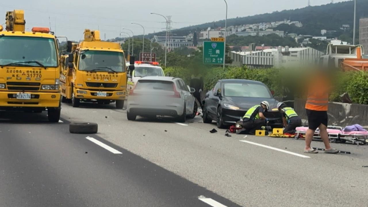 國一苗栗三義路段嚴重車禍　3車連環撞　釀2死4傷慘劇