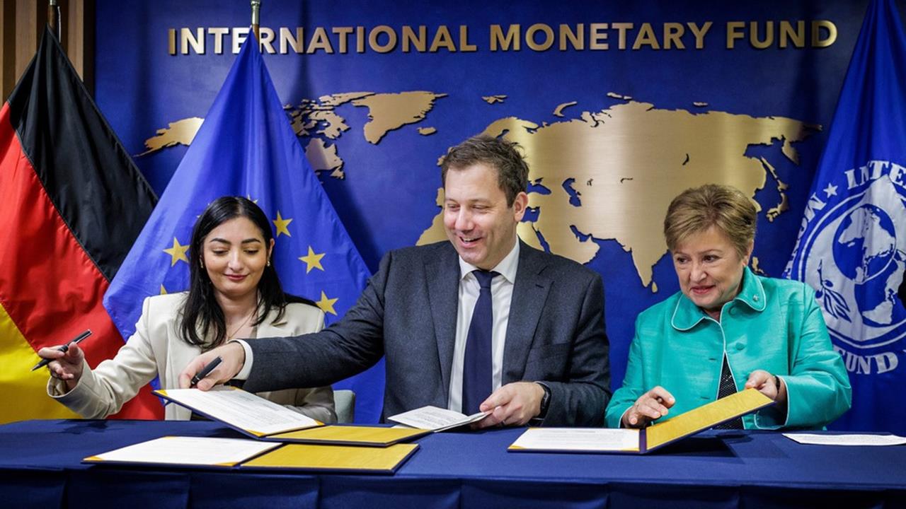 快新聞／穩健成長！AI投資熱潮持續　IMF估2026全球經濟成長率3.3%