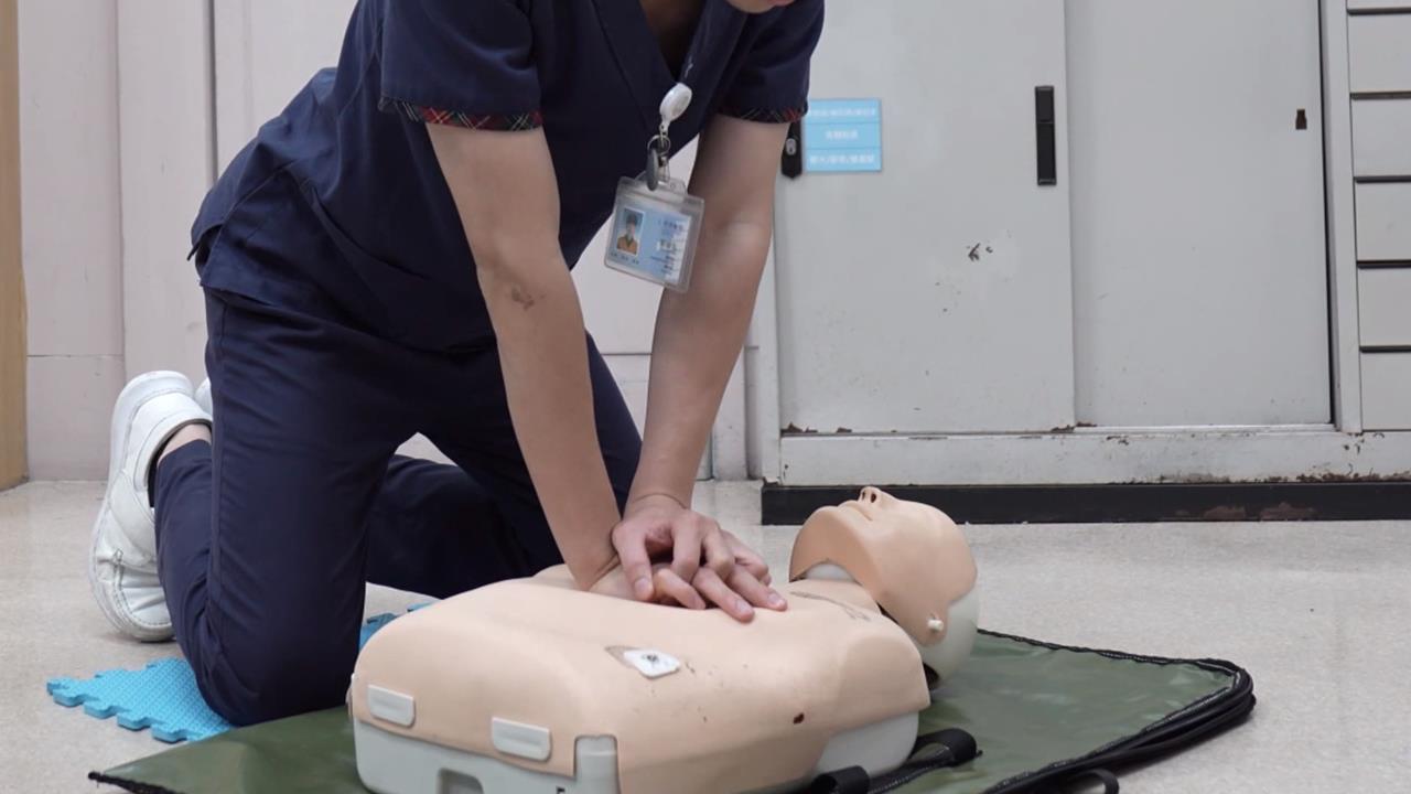 日本救護車出勤忘帶急救包！50多歲患者「沒人工呼吸器可用」到院身亡
