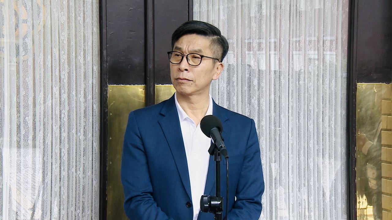 快新聞／不審預算只放行TPASS？鍾佳濱罕見動怒　嗆藍營：人民敲碗才給飯吃