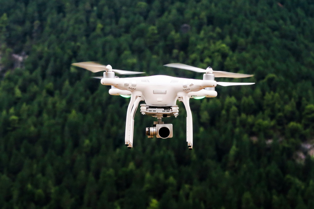 無人機摻陸製晶片、鏡頭交軍方　上櫃公司副董羈押禁見
