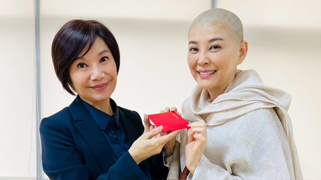 八點檔女神為戲變尼姑剃光頭 方馨:感覺頭頂涼涼的