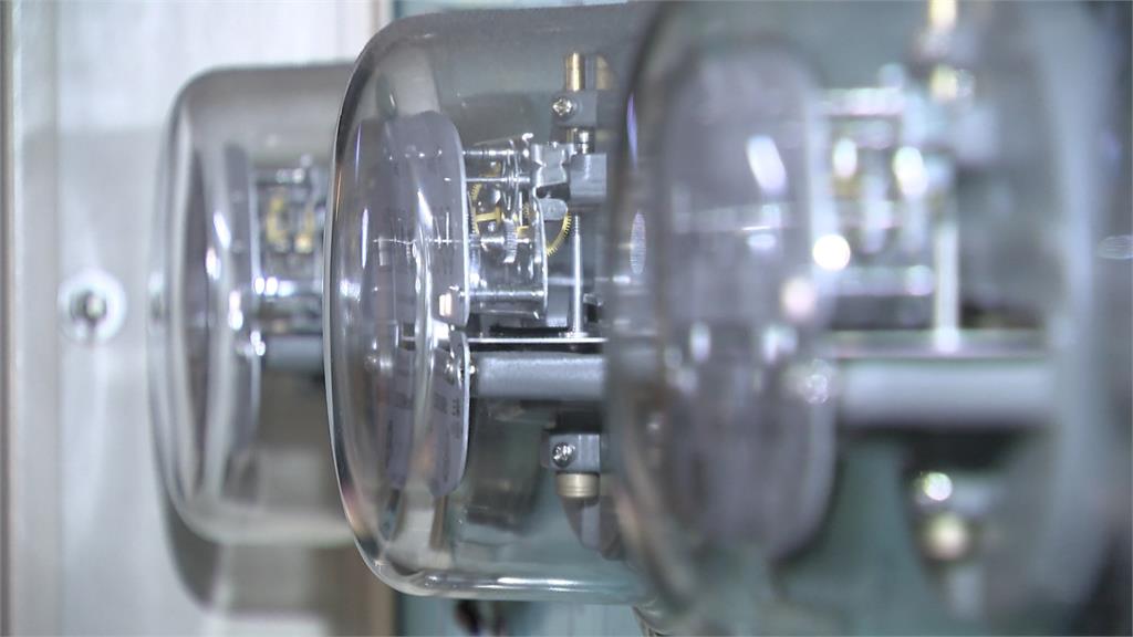 傳4月電價漲3成？　友達董座：不能只漲用電大戶