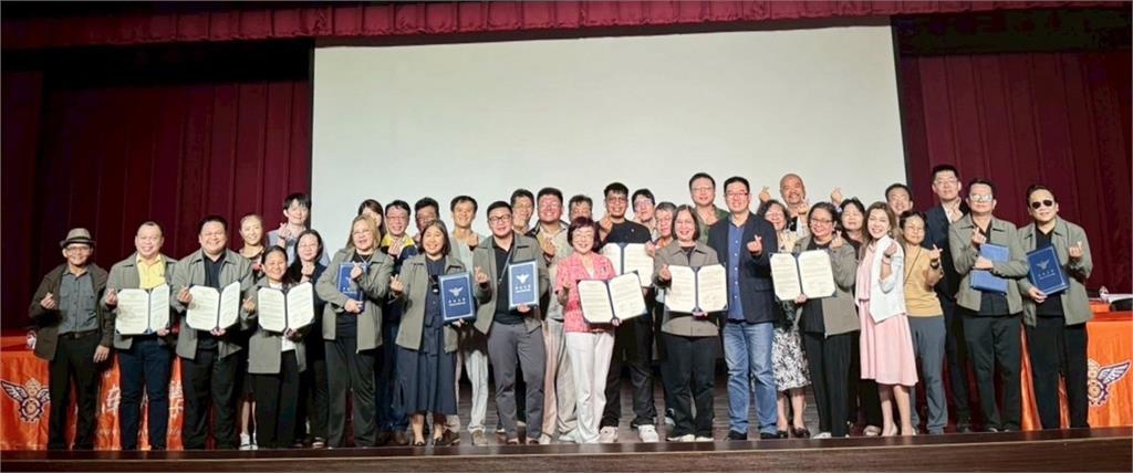 開南大學攜手菲國13校簽署MOU 跨文化交流共育國際化人才