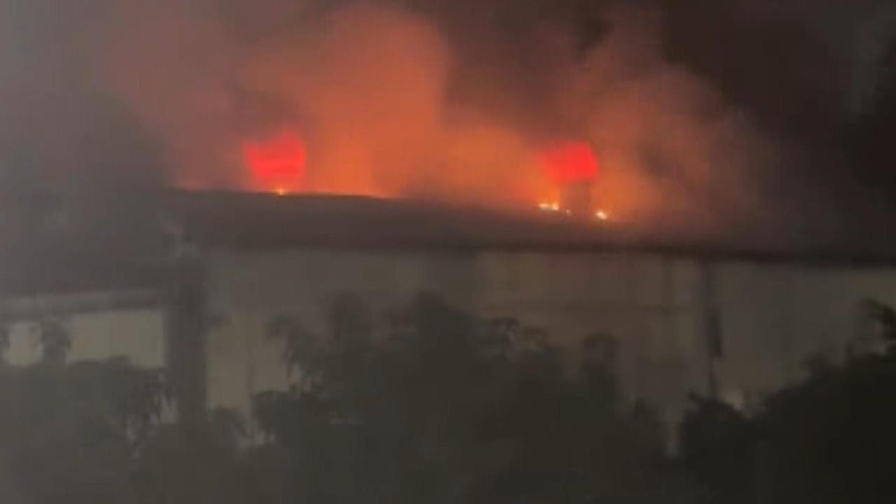 高雄汽車保養廠凌晨傳爆炸聲！　老闆娘逃生不及葬生火場