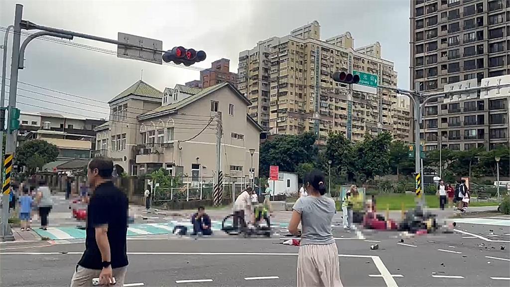 三峽車禍「駕駛前一路口就狂飆」　賴清德指示成立專案小組：全力救助傷患
