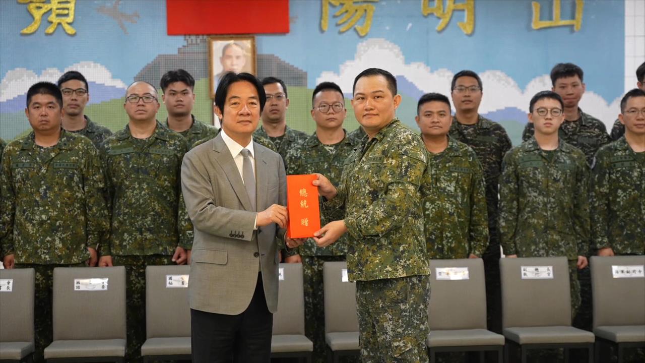 無人機中隊七月成形！　賴清德：不放棄提特別條例挺國防