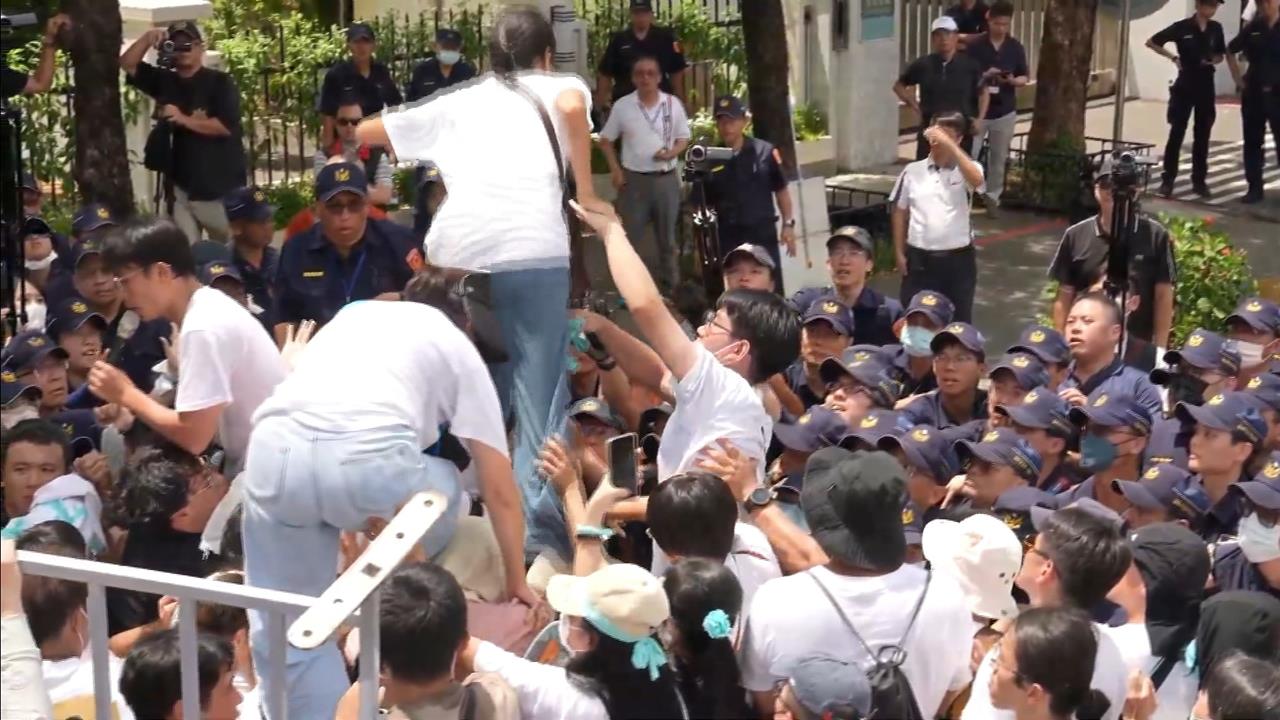 民眾黨走讀活動過程脫序 陳怡君接「管束通知」轟獨裁 發函卻是台北市