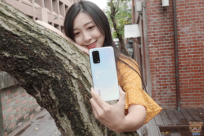 台灣首款 5G 雙待智慧手機! 價格親民的 realme X7 Pro 配置 6400萬畫素、最高65W閃充!