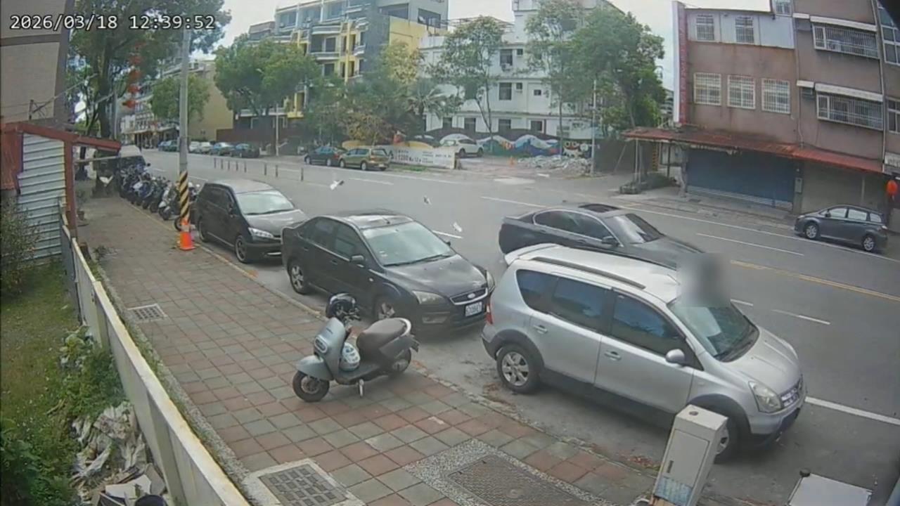 花蓮高中生簽賭欠38萬神隱　債主竟在校門口撒尋人傳單