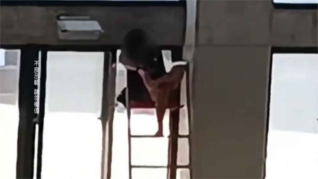 校園暑期泳課不顧學童安全？　家長控救生員「只顧低頭滑手機」