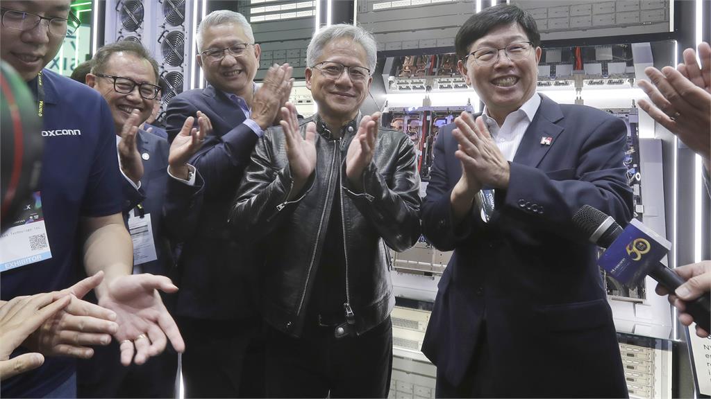 台灣颳起「仁來瘋」！黃仁勳在台成人氣王　輝達同事困惑：在矽谷從未發生