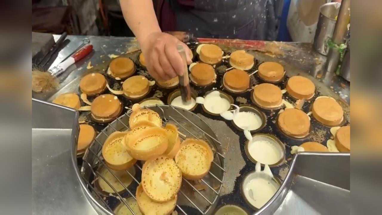餡料全自己調！中壢紅豆餅店"做工不馬虎"  3個賣10元佛心價