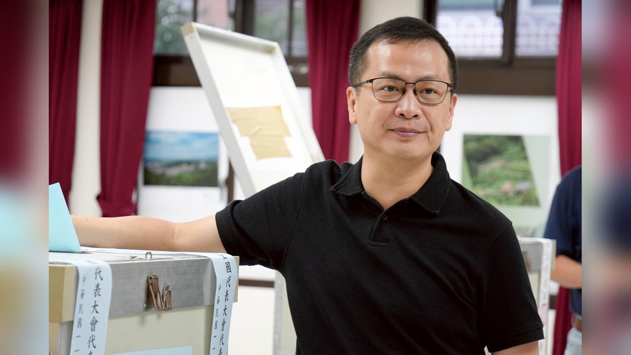 快新聞/鄭主席時代來臨 羅智強致電恭喜:盼她帶KMT打贏兩場選戰